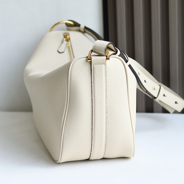 GUCCI 862530 カーフレザー、レザー ショルダーバッグ 馬銜 38cm サイズ:8X20X15cm