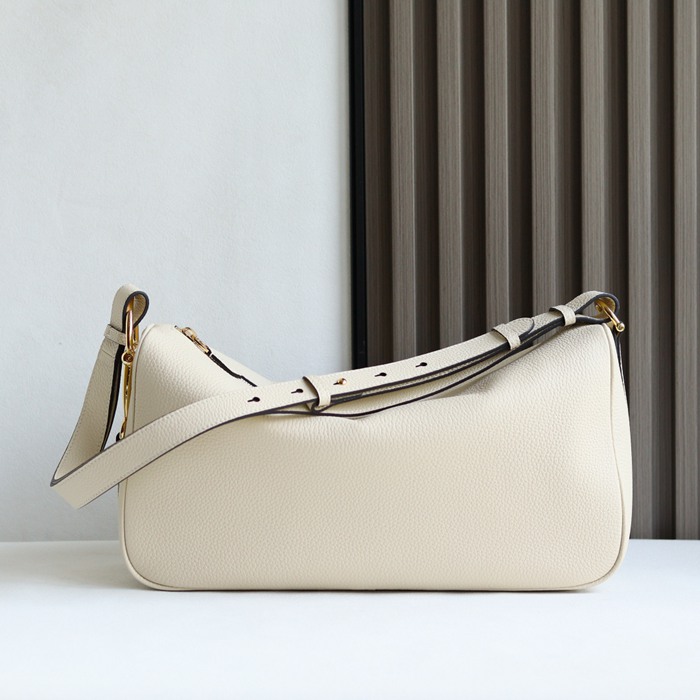 GUCCI 862530 カーフレザー、レザー ショルダーバッグ 馬銜 38cm サイズ:8X20X15cm