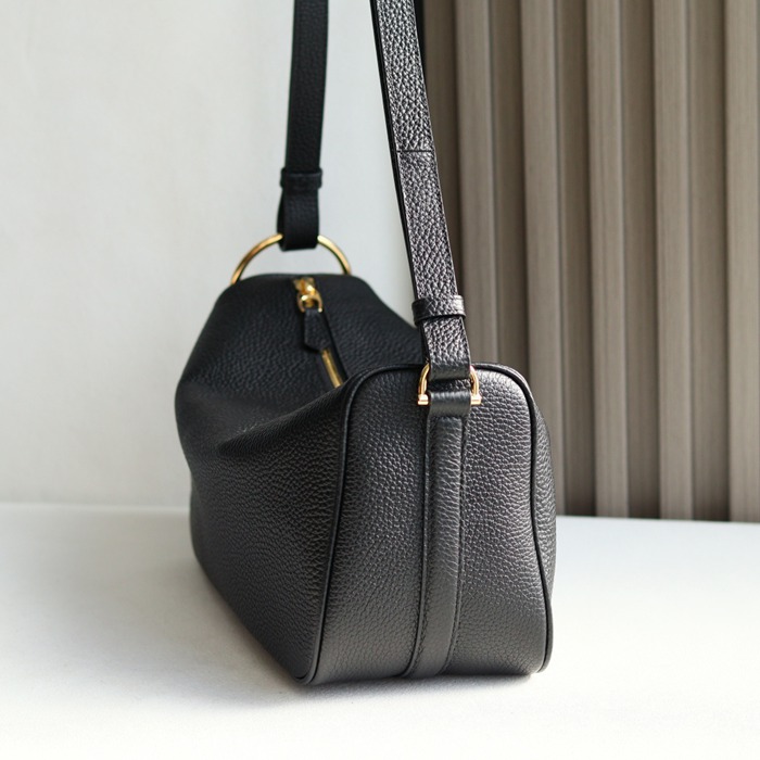 GUCCI 860787 カーフレザー、レザー ブラック ショルダーバッグ 馬銜 32x17x12cm サイズ:32x17x12cm