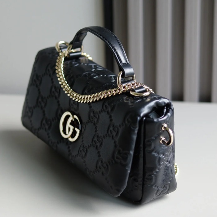 GUCCI 806017 斜め掛けバッグ、ショルダーバッグ、ハンドバッグ GG 21x12cm サイズ:21x12cm