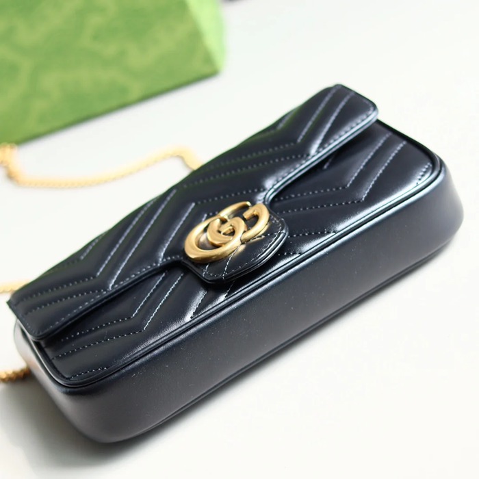 GUCCI 751526 カーフレザー、本革 斜め掛けバッグ、チェーンバッグ、カードケース、ハンドバッグ GG、マルモント、クラシック 21x12cm サイズ:21x12cm