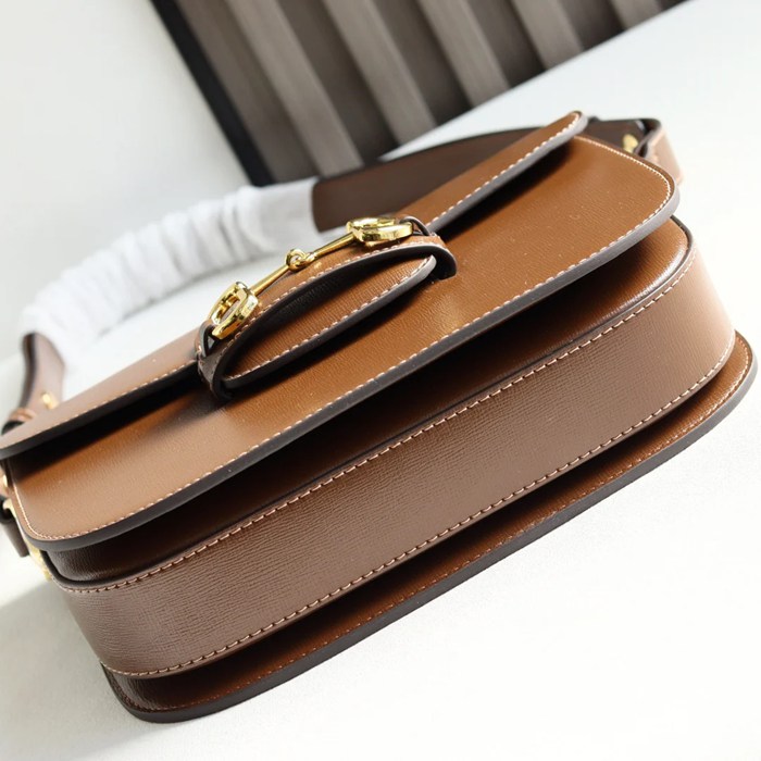 GUCCI 602204 ブラウン 斜め掛けバッグ 馬銜 25x18cm サイズ:25x18cm