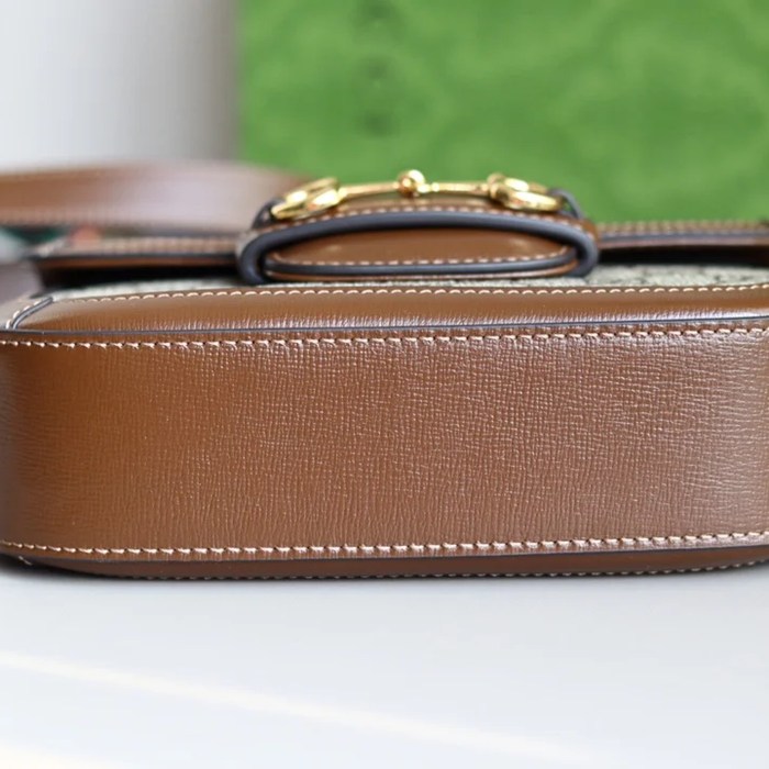 GUCCI 658574 キャンバス 斜め掛けバッグ 20x14cm サイズ:20.5x14x5cm