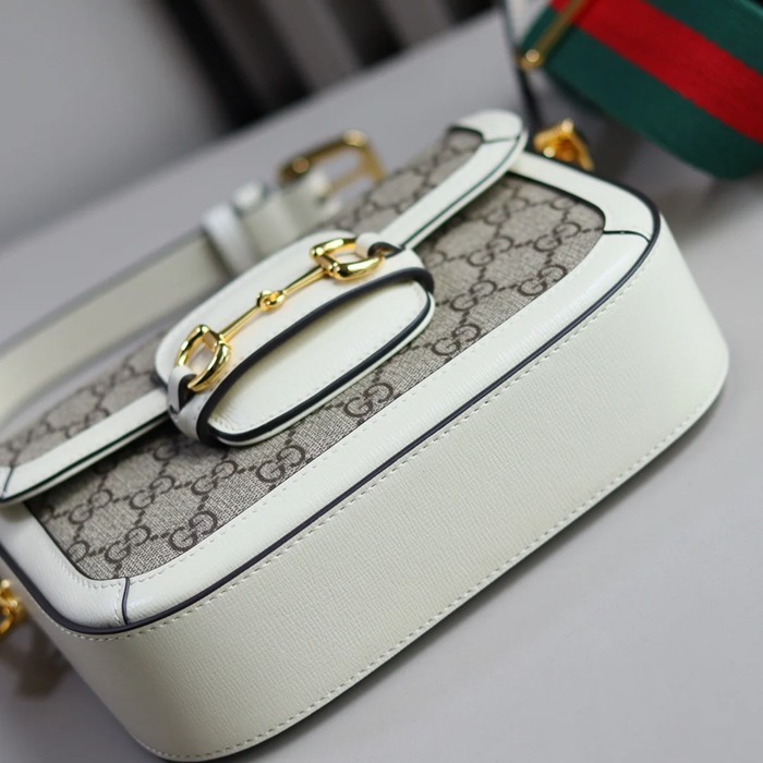 GUCCI 658574 キャンバス ホワイト 斜め掛けバッグ 20x14cm サイズ:20.5x14x5cm