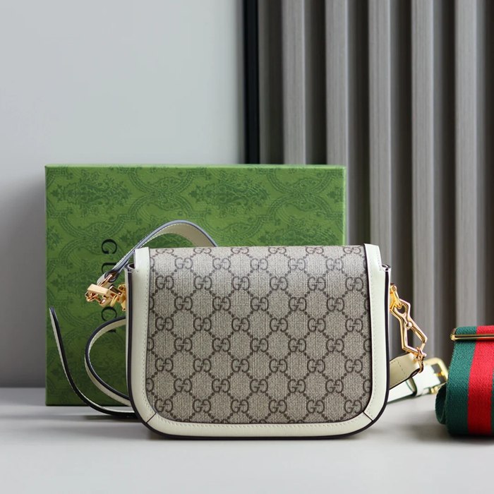 GUCCI 658574 キャンバス ホワイト 斜め掛けバッグ 20x14cm サイズ:20.5x14x5cm