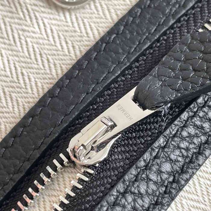 HERMES ガーデン カーフレザー ブラック ハンドバッグ セミハンドメイド 18cm Garden サイズ:18cm