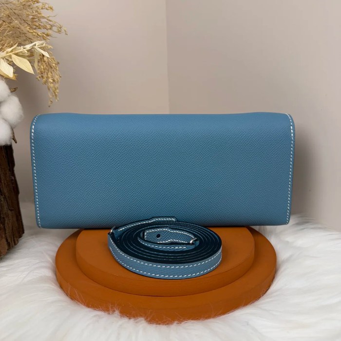 HERMES カーフスキン デニムブルー 斜め掛けバッグ セミハンドメイド 金具ゴールド/シルバー 10×2.5cm サイズ:24×10×2.5cm