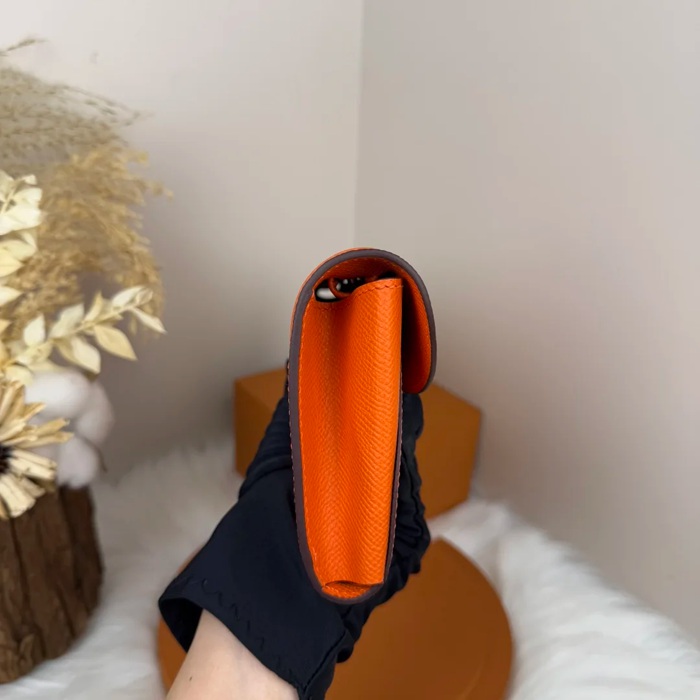 HERMES カーフスキン オレンジ 斜め掛けバッグ セミハンドメイド 金具ゴールド/シルバー 10×2.5cm サイズ:24×10×2.5cm
