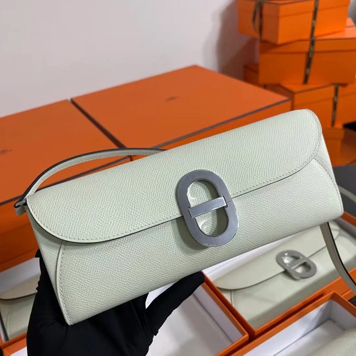 HERMES カーフスキン 脇下バッグ セミハンドメイド 24cm サイズ:24cm