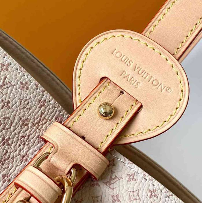 LOUIS VUITTON M15130 牛皮 モノグラム ハンドバッグ 18x16x12cm サイズ:18x16x12cm