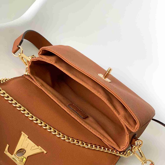LOUIS VUITTON M22952 牛皮 ブラック ハンドバッグ チェーン 22x16x9.5cm サイズ:22x16x9.5cm