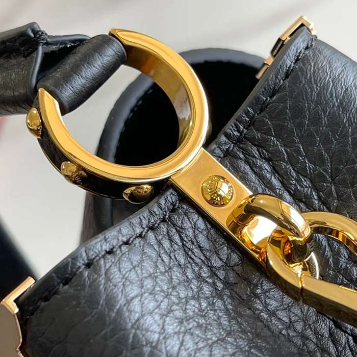 LOUIS VUITTON M56669 PU モノグラム ブラック 斜め掛けバッグ 斜め掛け 21x14cm サイズ:21x14cm