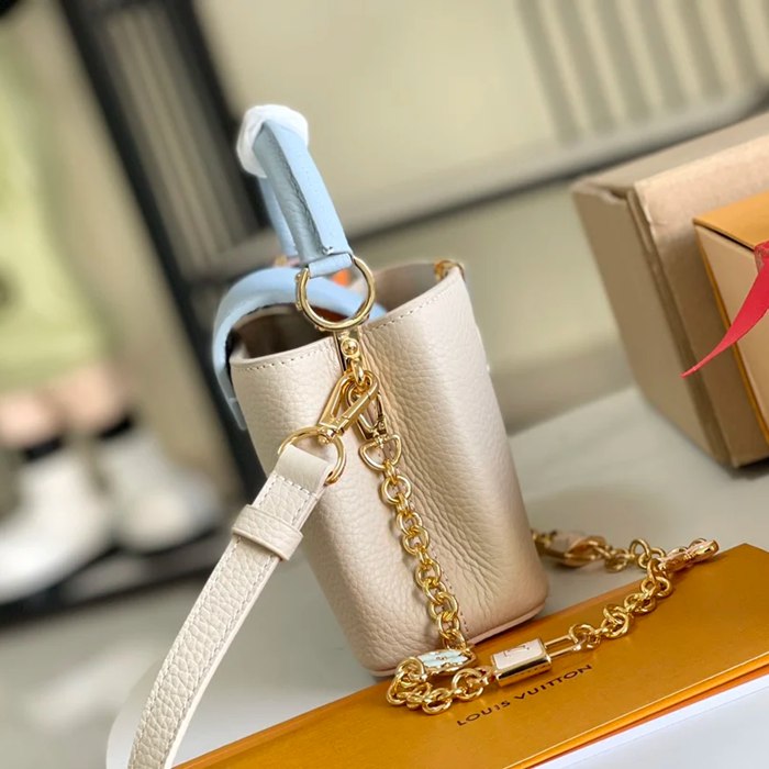 LOUIS VUITTON M23950 モノグラム ホワイト 斜め掛けバッグ 斜め掛けチェーン 21x14cm サイズ:21x14cm