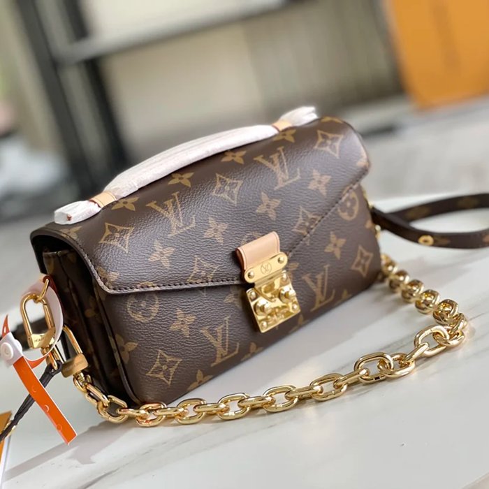 LOUIS VUITTON M46279 モノグラム 斜め掛けバッグ 斜め掛けフラップ 21.5x13.5cm サイズ:21.5x13.5cm