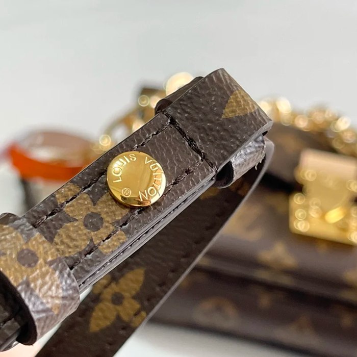 LOUIS VUITTON M46279 モノグラム 斜め掛けバッグ 斜め掛けフラップ 21.5x13.5cm サイズ:21.5x13.5cm