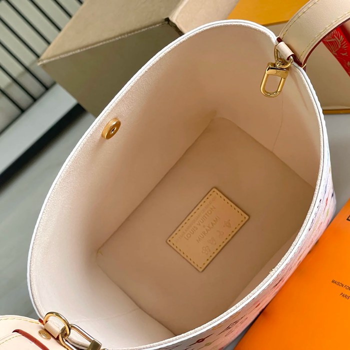 LOUIS VUITTON M13089 斜め掛けバッグ 斜め掛け 18.5x16x12cm サイズ:18.5x16x12cm