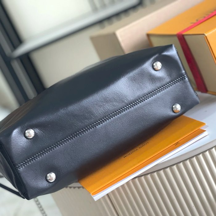 LOUIS VUITTON M25545 斜め掛けバッグ 斜め掛け 34x24x11.5cm サイズ:34x24x11.5cm