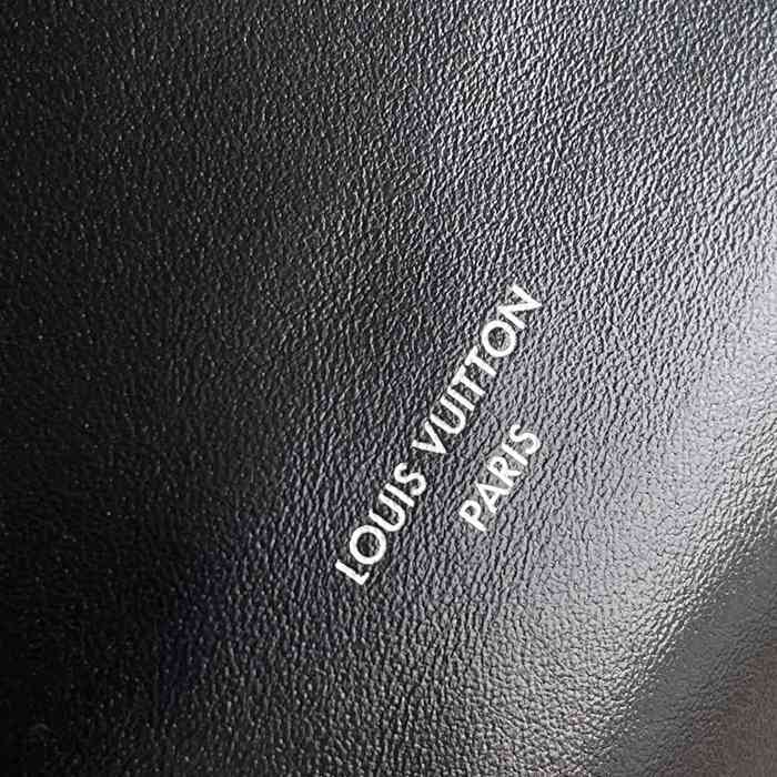 LOUIS VUITTON M25545 斜め掛けバッグ 斜め掛け 34x24x11.5cm サイズ:34x24x11.5cm