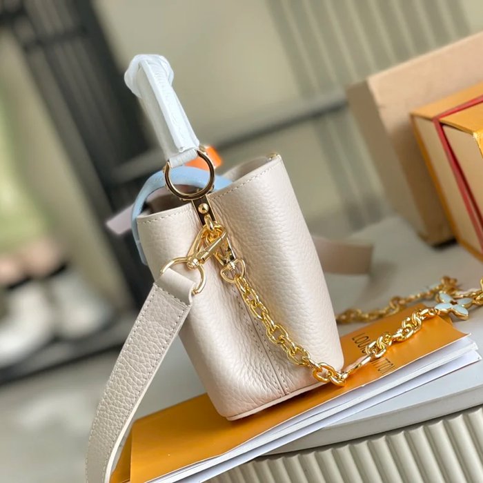 LOUIS VUITTON M23950 モノグラム 斜め掛けバッグ 斜め掛けチェーン 21x14cm サイズ:21x14cm