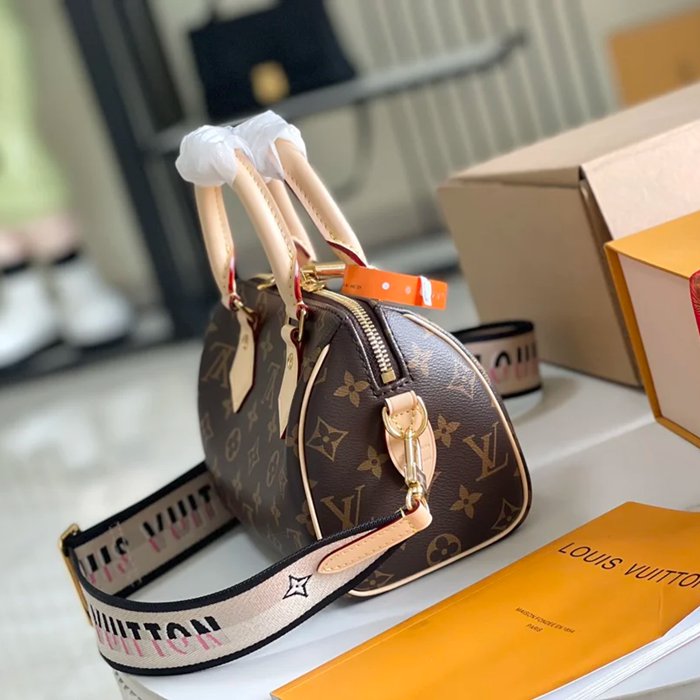 LOUIS VUITTON M46222 モノグラム 斜め掛けバッグ 斜め掛け手提げ 20.5x13.5x12cm サイズ:20.5x13.5x12cm