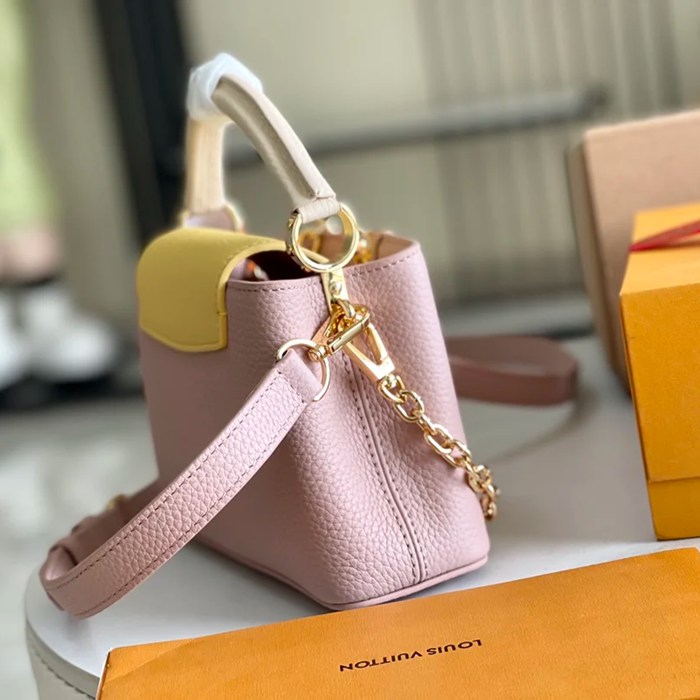 LOUIS VUITTON M20845 本革 モノグラム ピンク 斜め掛けバッグ 斜め掛けチェーンフラップ 21x14cm サイズ:21x14cm