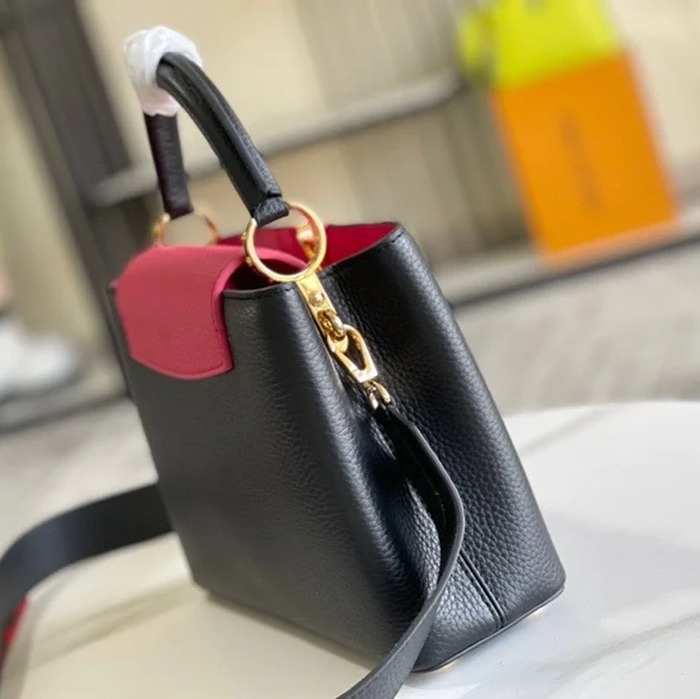 LOUIS VUITTON M59468 牛皮 ブラック 斜め掛けバッグ 斜め掛け手提げ 27x18cm サイズ:27x18cm