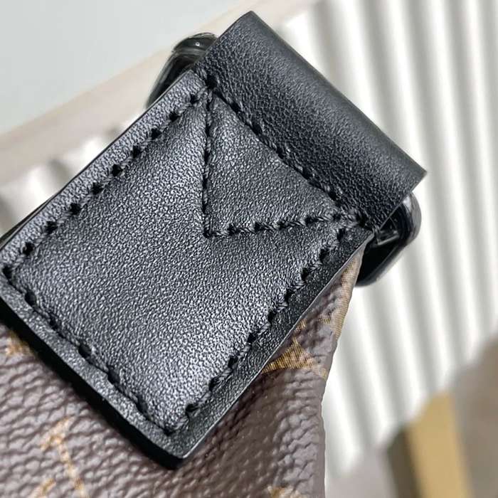 LOUIS VUITTON M44336 モノグラム 37x30cm サイズ:37x30cm