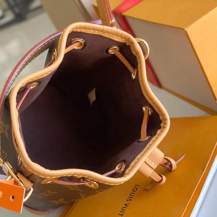 LOUIS VUITTON M81266 本革 モノグラム 斜め掛けバッグ 斜め掛け手提げ 16x13x10cm サイズ:16x13x10cm