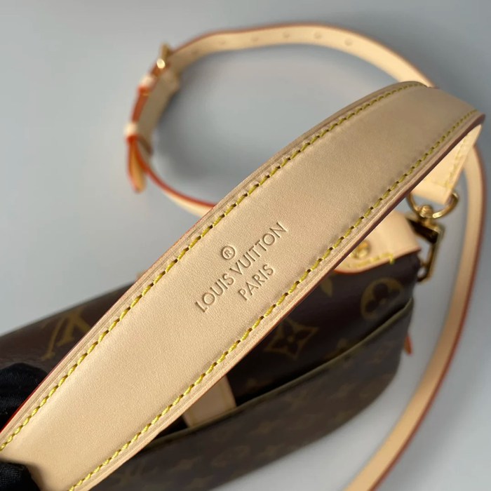 LOUIS VUITTON M46740 牛皮 モノグラム キャンバス 斜め掛けバッグ レディース斜め掛け 20x16x7.5cm サイズ:20x16x7.5cm