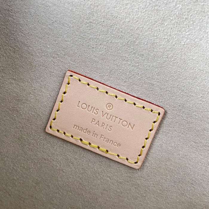 LOUIS VUITTON M46740 牛皮 モノグラム キャンバス 斜め掛けバッグ レディース斜め掛け 20x16x7.5cm サイズ:20x16x7.5cm