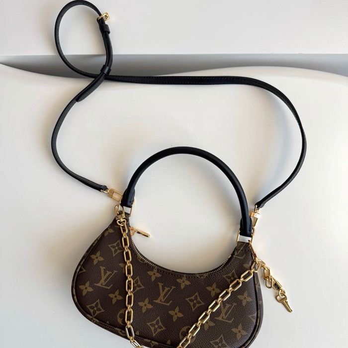 LOUIS VUITTON M25223 牛皮 モノグラム キャンバス 斜め掛けバッグ レディース斜め掛けチェーン 24x10cm サイズ:24x10cm