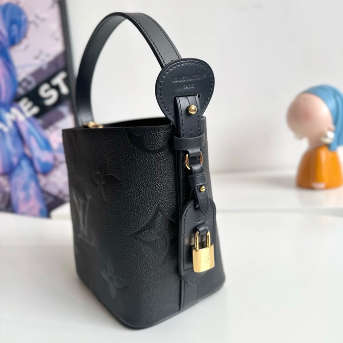 LOUIS VUITTON M13480 モノグラム 斜め掛けバッグ レディース斜め掛け 18x16x12cm サイズ:18x16x12cm