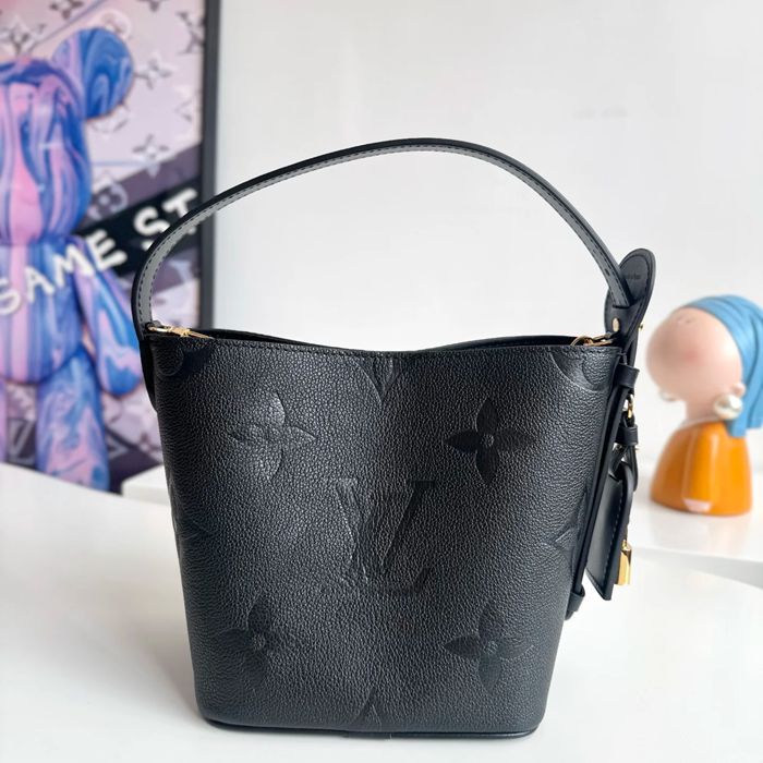LOUIS VUITTON M13480 モノグラム 斜め掛けバッグ レディース斜め掛け 18x16x12cm サイズ:18x16x12cm
