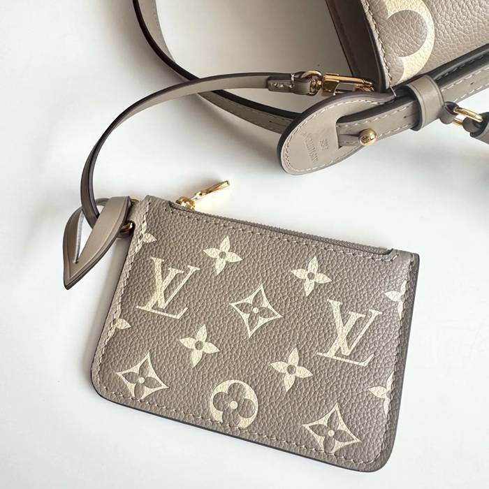 LOUIS VUITTON M13045 モノグラム 斜め掛けバッグ レディース斜め掛け 18x16x12cm サイズ:18x16x12cm