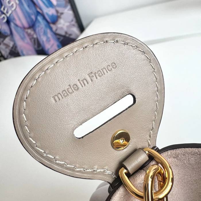 LOUIS VUITTON M13045 モノグラム 斜め掛けバッグ レディース斜め掛け 18x16x12cm サイズ:18x16x12cm