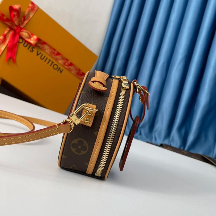 LOUIS VUITTON M44699 キャンバス モノグラム 斜め掛けバッグ レディース斜め掛け 13x12x6.5cm サイズ:13x12x6.5cm