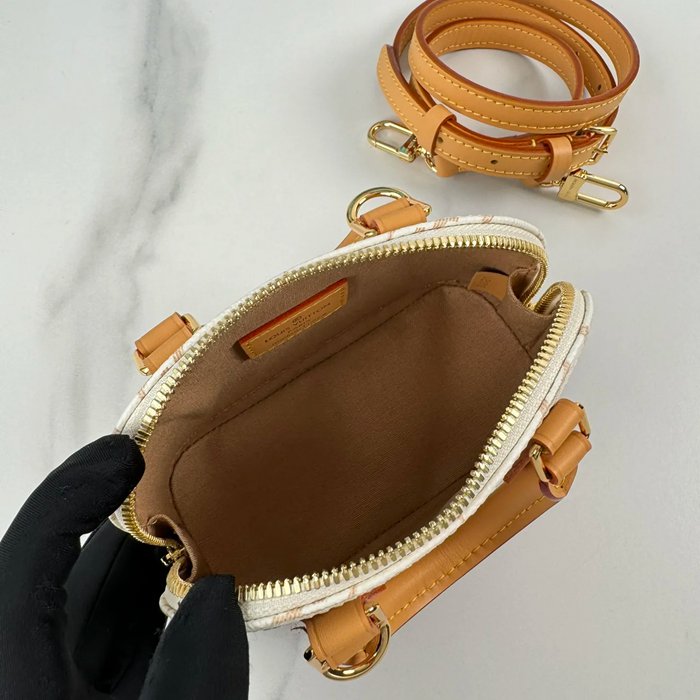 LOUIS VUITTON M46895 キャンバス モノグラム 斜め掛けバッグ レディース斜め掛け 18x12cm サイズ:18x12cm