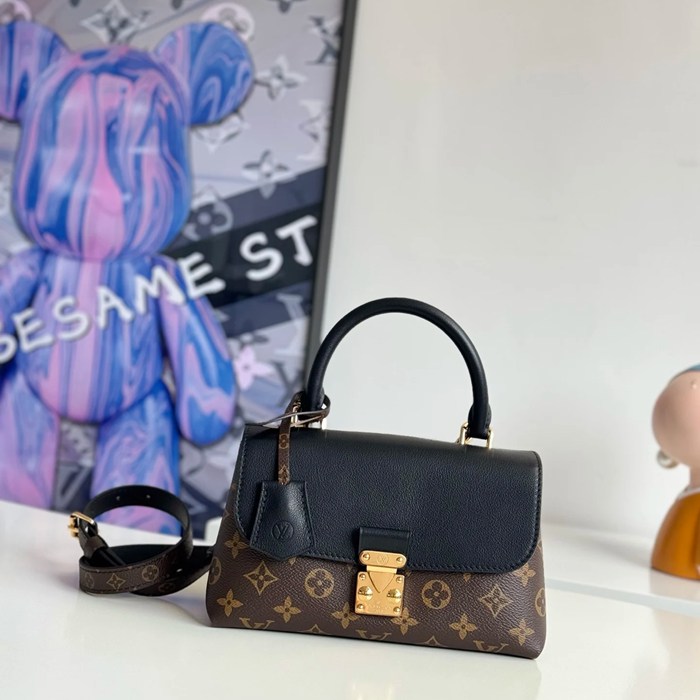 LOUIS VUITTON M27511 キャンバス モノグラム 斜め掛けバッグ レディース斜め掛けフラップ 24.5x16cm サイズ:24.5x16cm