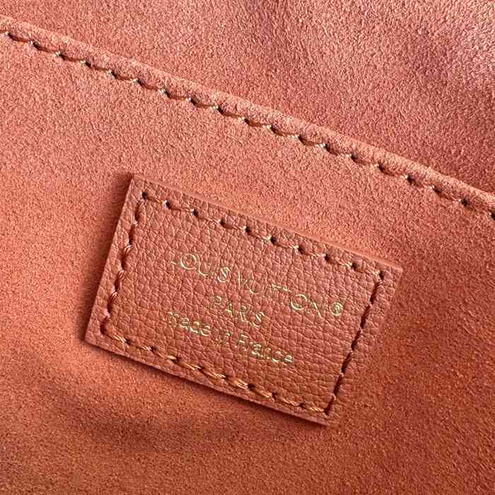 LOUIS VUITTON M28288 キャンバス モノグラム 斜め掛けバッグ レディース斜め掛けフラップ 24.5x16cm サイズ:24.5x16cm