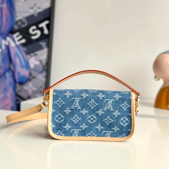 LOUIS VUITTON M27700 牛皮 配色 デニム 斜め掛けバッグ レディース斜め掛け 19x10.5cm サイズ:19x10.5cm