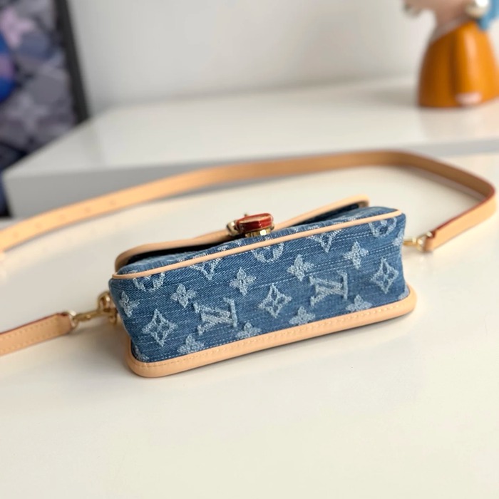 LOUIS VUITTON M27700 牛皮 配色 デニム 斜め掛けバッグ レディース斜め掛け 19x10.5cm サイズ:19x10.5cm
