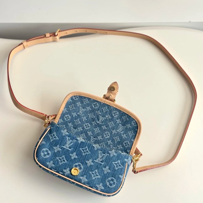 LOUIS VUITTON M27700 牛皮 配色 デニム 斜め掛けバッグ レディース斜め掛け 19x10.5cm サイズ:19x10.5cm