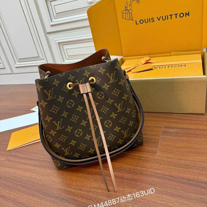LOUIS VUITTON M44887 ボックスレザー 斜め掛けバッグ レディース斜め掛け 26x26x17.5cm サイズ:26x26x17.5cm