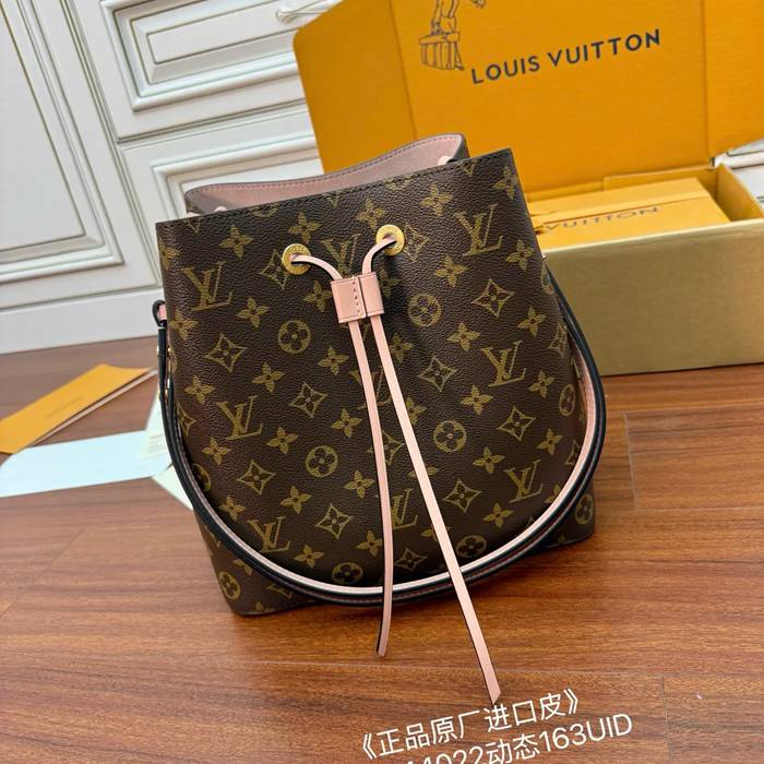 LOUIS VUITTON M44022 ボックスレザー 斜め掛けバッグ レディース斜め掛け 26x26x17.5cm サイズ:26x26x17.5cm