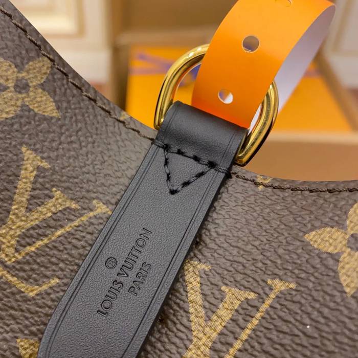 LOUIS VUITTON M44020 ボックスレザー 斜め掛けバッグ レディース斜め掛け 26x26x17.5cm サイズ:26x26x17.5cm