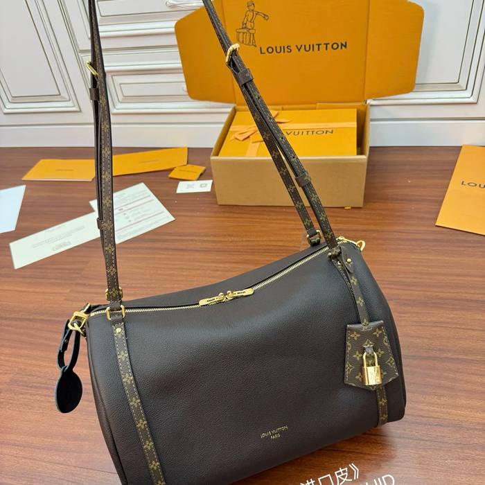 LOUIS VUITTON M26397 ボックスレザー 斜め掛けバッグ レディース斜め掛け 36x24x18.5cm サイズ:36x24x18.5cm
