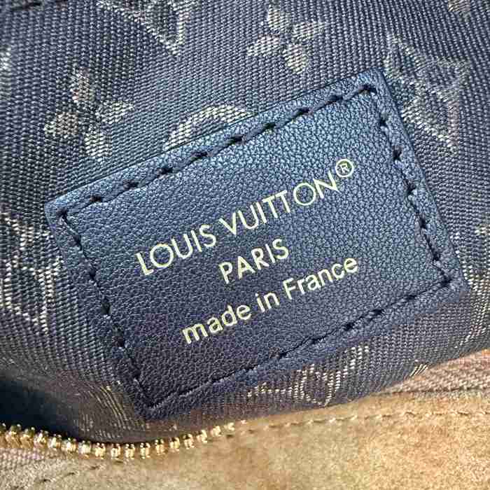 LOUIS VUITTON M26358 ボックスレザー 斜め掛けバッグ レディース斜め掛け 36x24x18.5cm サイズ:36x24x18.5cm