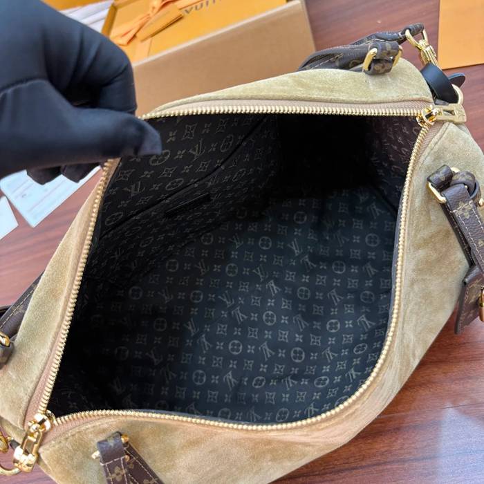 LOUIS VUITTON M26358 ボックスレザー 斜め掛けバッグ レディース斜め掛け 36x24x18.5cm サイズ:36x24x18.5cm