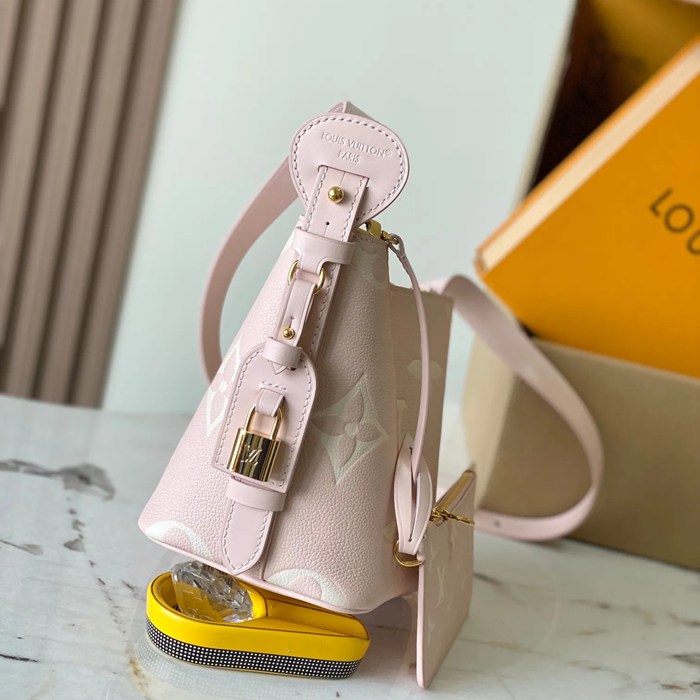 LOUIS VUITTON M14356 パターン 斜め掛けバッグ レディース斜め掛け 18x16x12cm サイズ:18x16x12cm