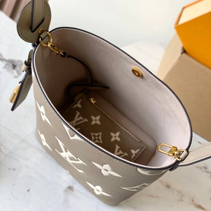 LOUIS VUITTON M13045 パターン グレー 斜め掛けバッグ レディース斜め掛け 18x16x12cm サイズ:18x16x12cm